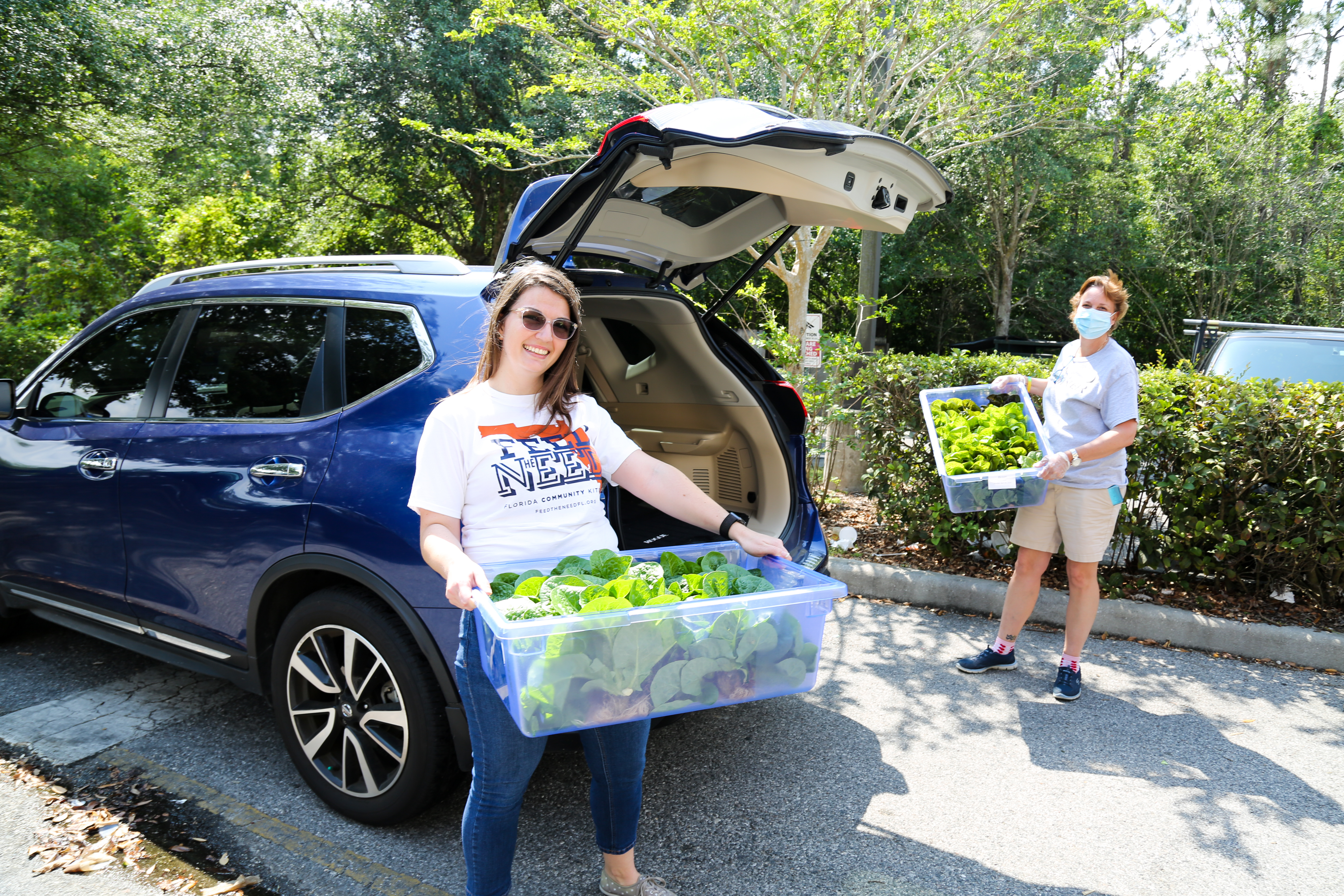 Centerplate donation of lettuce to the Feed the Need initiative